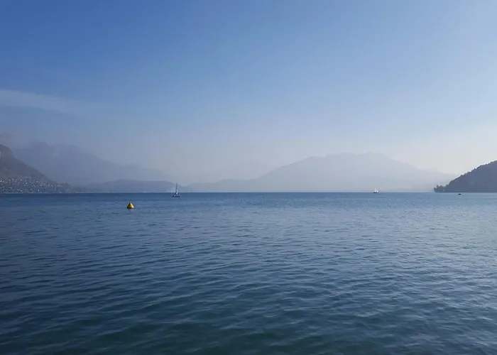 L\'Albigny - Studio With Your Feet In The Water By Lake Annecy