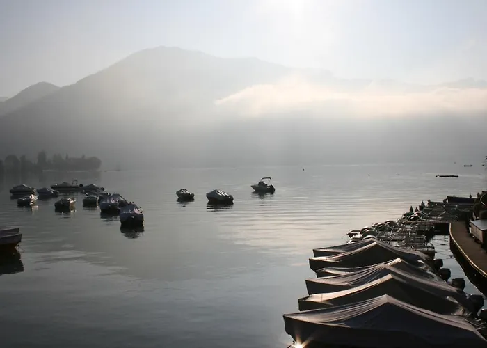 L\'Albigny - Studio With Your Feet In The Water By Lake Annecy