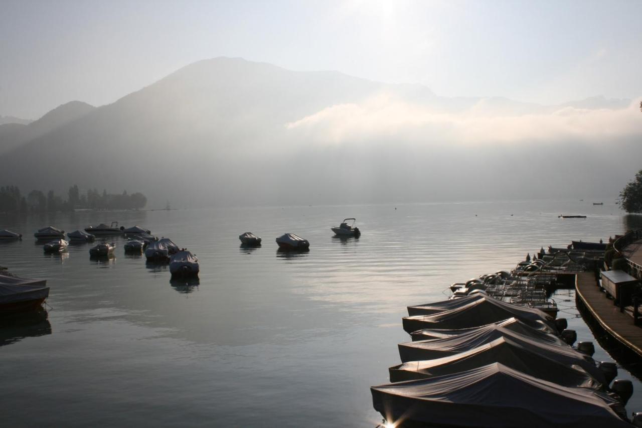 Apartment L'albigny - With Your Feet In The Water By Annecy